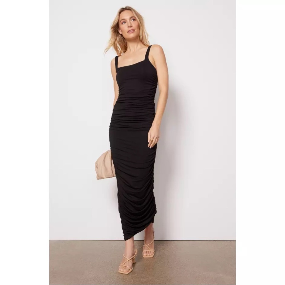 Good American beautiful black knit gathered dress